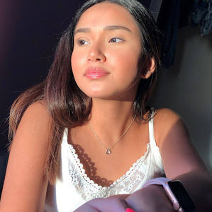 Meet your Posher, Pilar